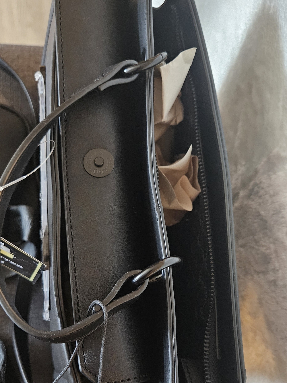 Steve Madden Black Beverlyn Special Edition Crossbody - Picture 6 of 11